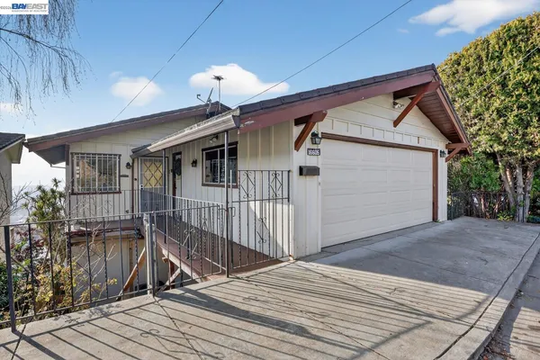 $975,000 | 16605 Rolando Avenue, Castro Valley, CA 94578