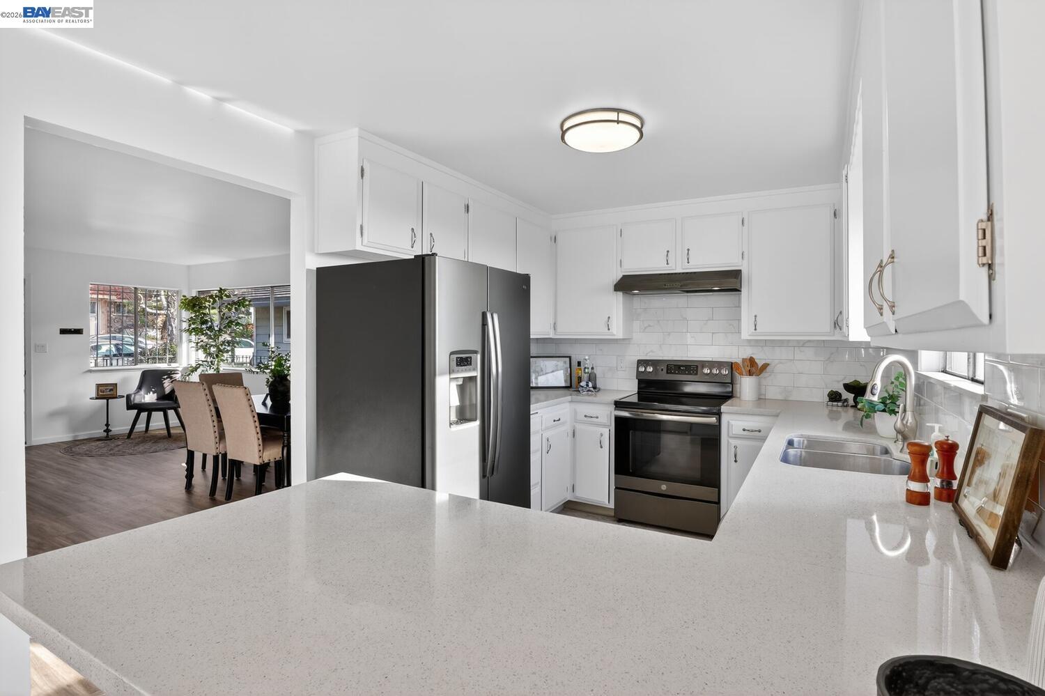 16605 Rolando Avenue Castro Valley, CA 94578 - Photo 14 of 48