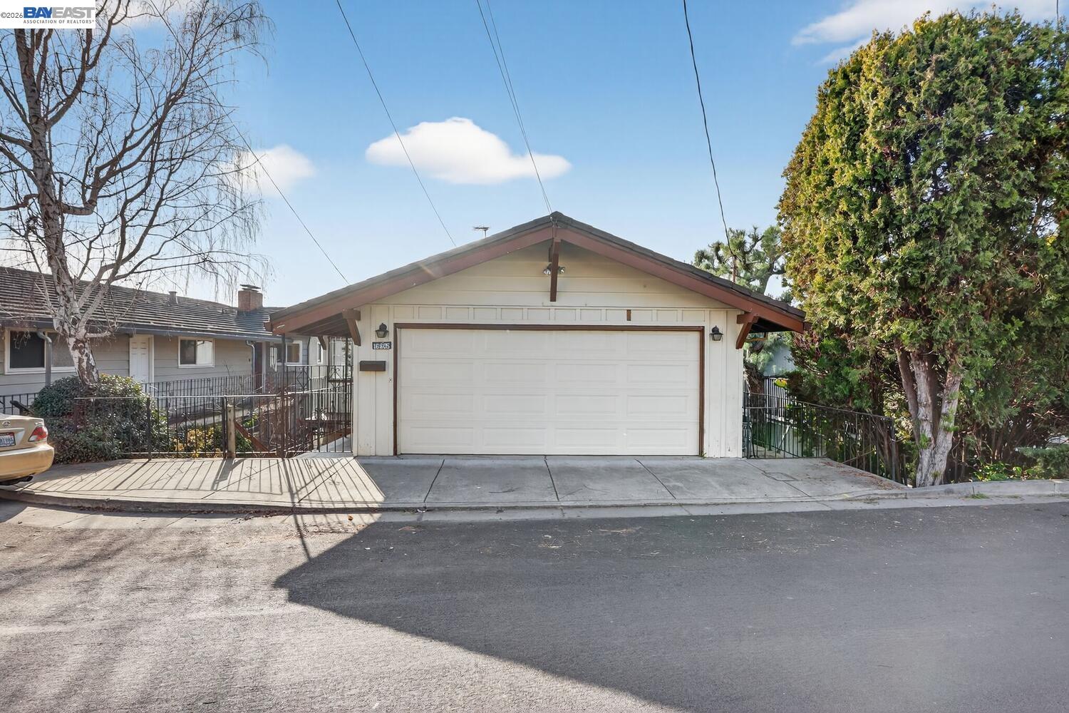 16605 Rolando Avenue Castro Valley, CA 94578 - Photo 3 of 48