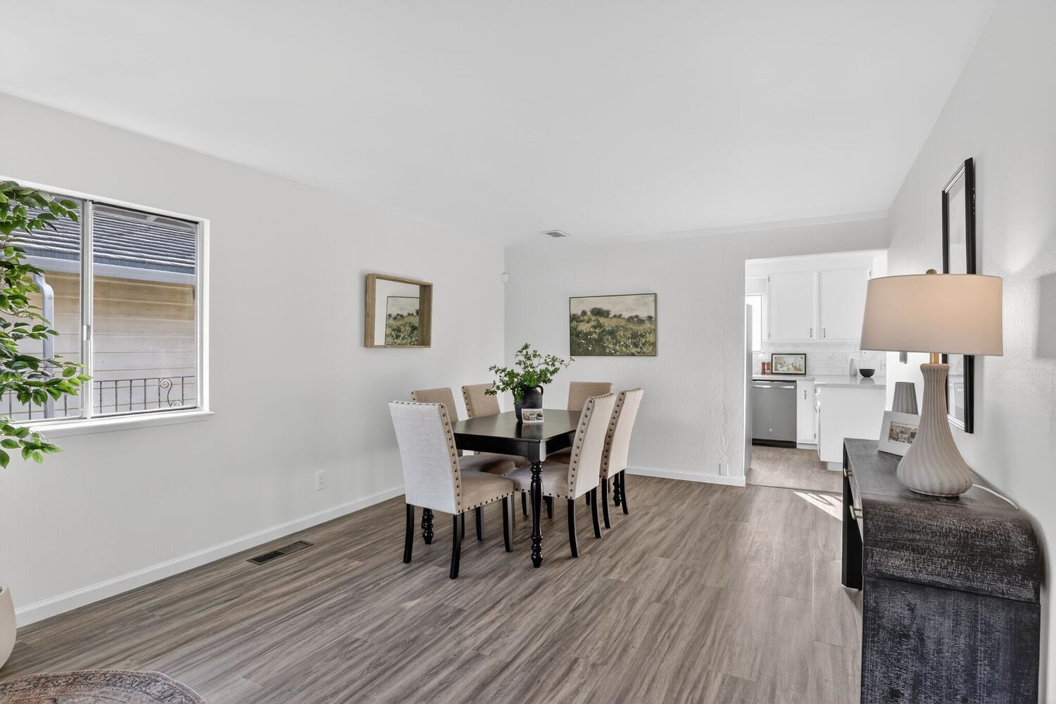 16605 Rolando Avenue Castro Valley, CA 94578 - Photo 9 of 49