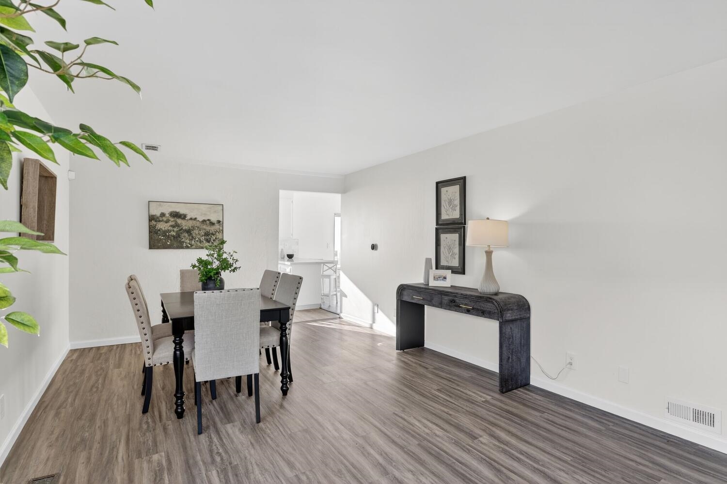 16605 Rolando Avenue Castro Valley, CA 94578 - Photo 10 of 49