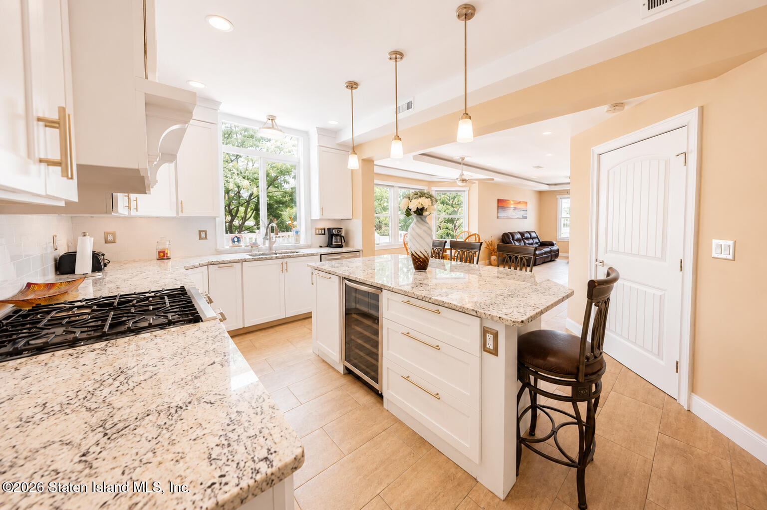 5434 Amboy Road Staten Island, NY 10312 - Photo 9 of 61 Kitchen