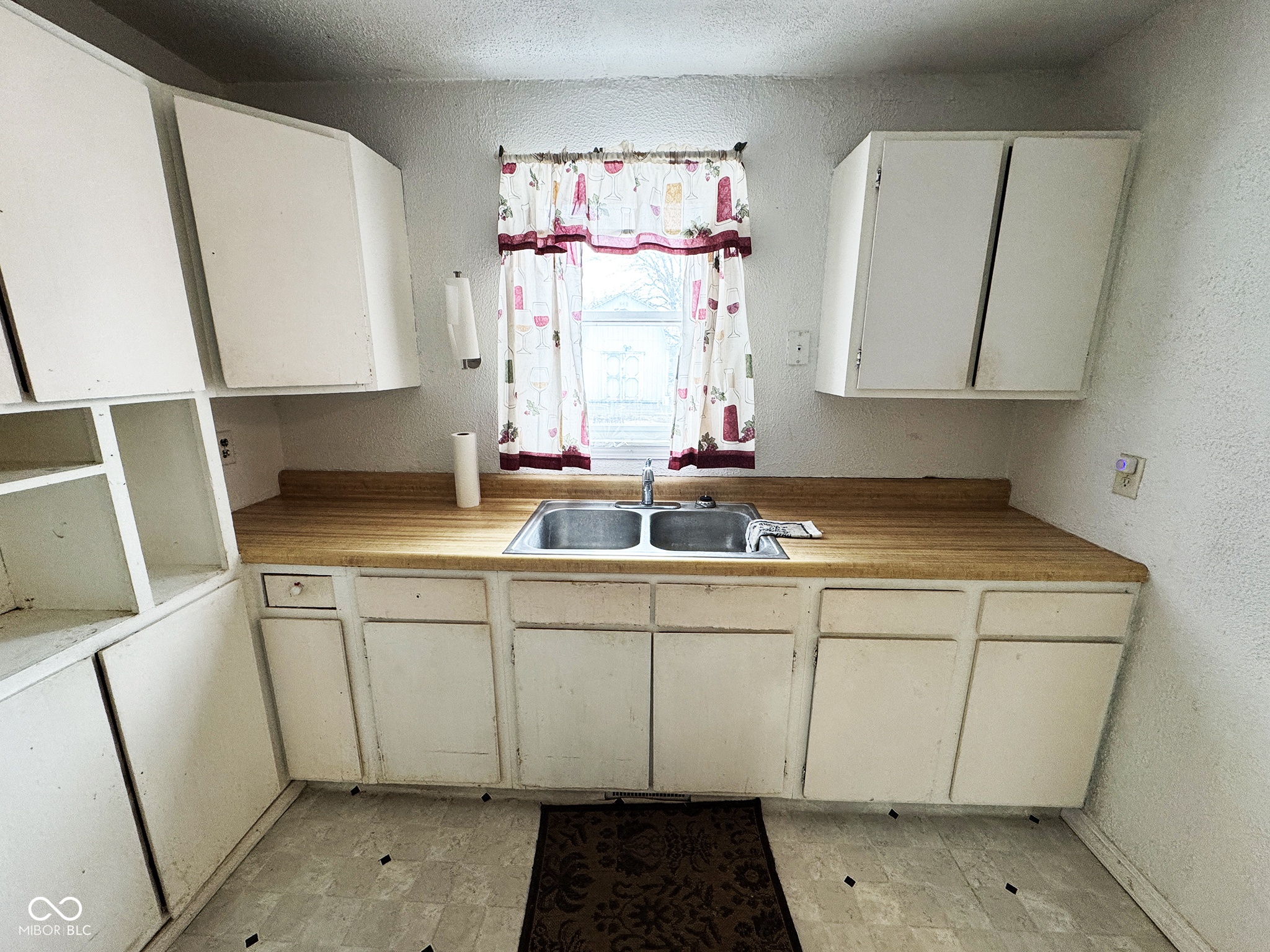 2714 Maywood Road Indianapolis, IN 46241 - Photo 6 of 26 Gallery Image 6