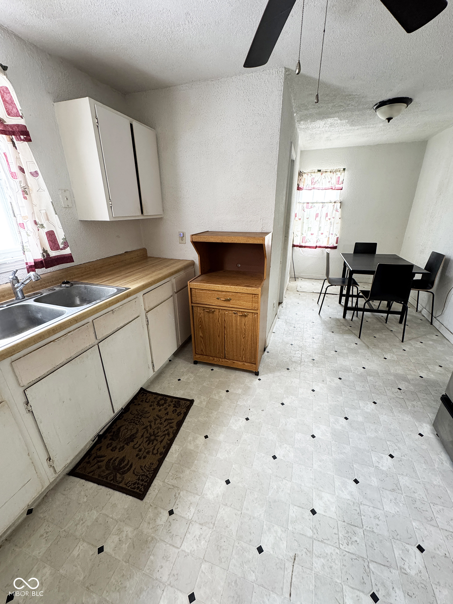 2714 Maywood Road Indianapolis, IN 46241 - Photo 8 of 26 Gallery Image 8