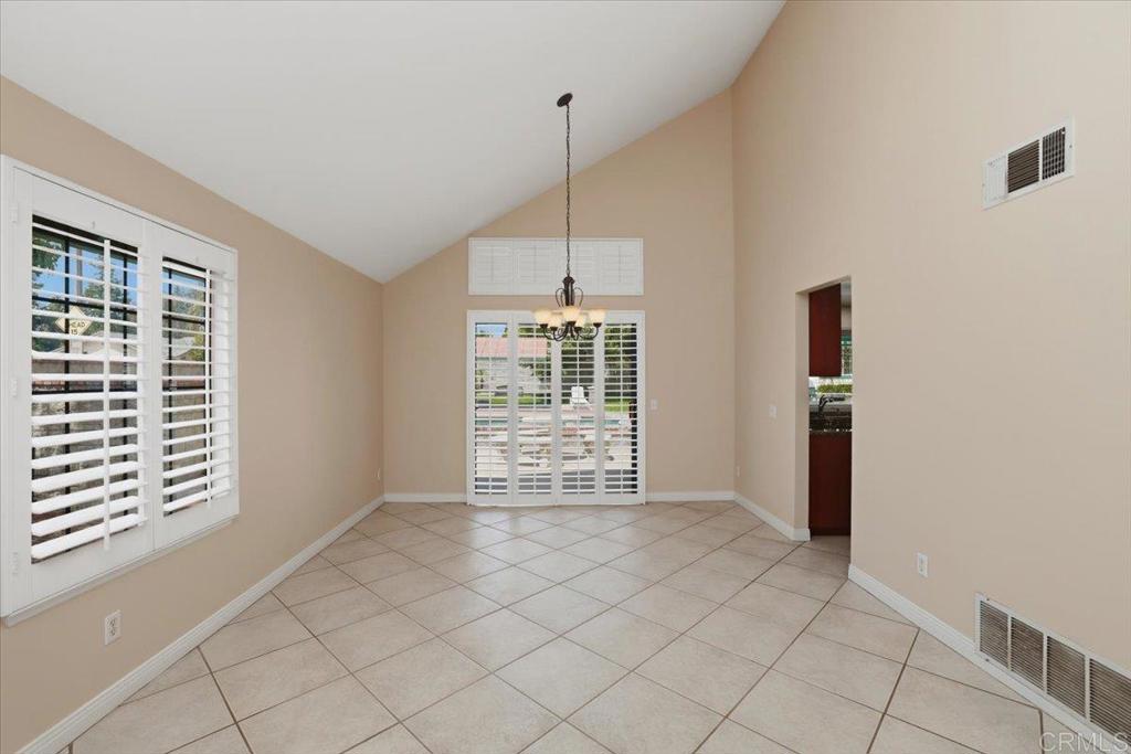 6995 Mission Grove Parkway North Riverside, CA 92506 - Photo 13 of 36