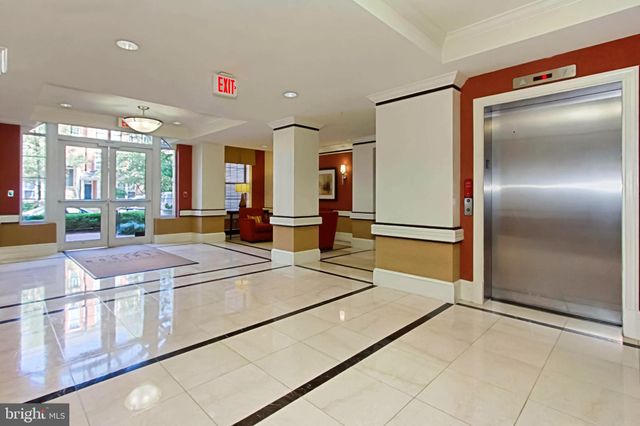 $458,000 | 400 Cameron Station Boulevard, Unit 407, Alexandria, VA 22304