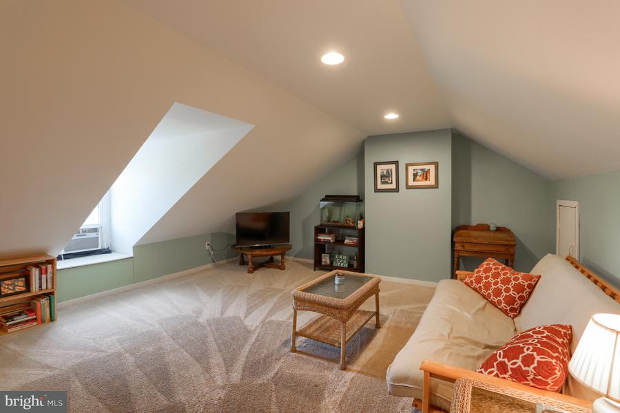 246 East Walnut Street Lancaster, PA 17602 - Photo 33 of 41