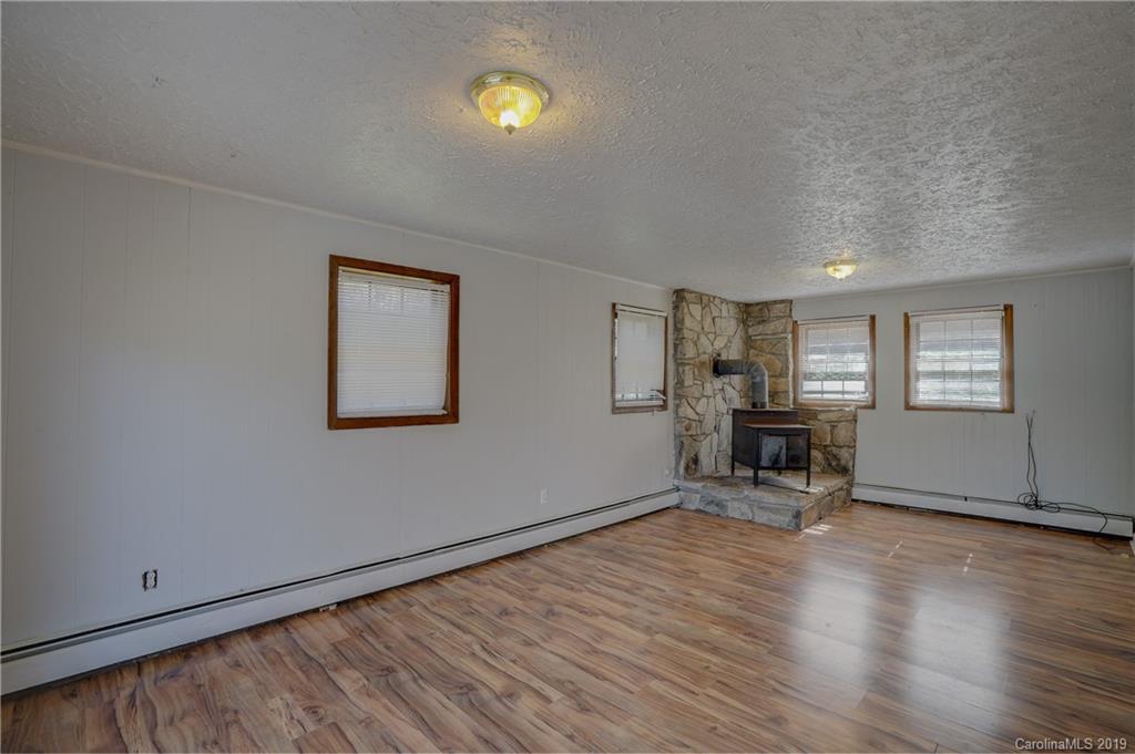 1074 University Heights Road, Unit 22 Cullowhee, NC 28723 - Photo 32 of 36 Gallery Image 32