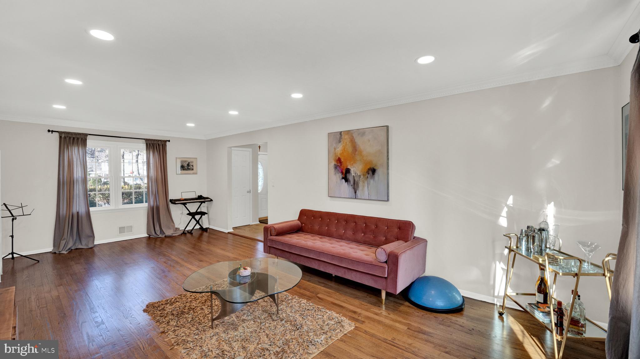 2 Pin Oak Drive Lawrence Township, NJ 08648 - Photo 20 of 40