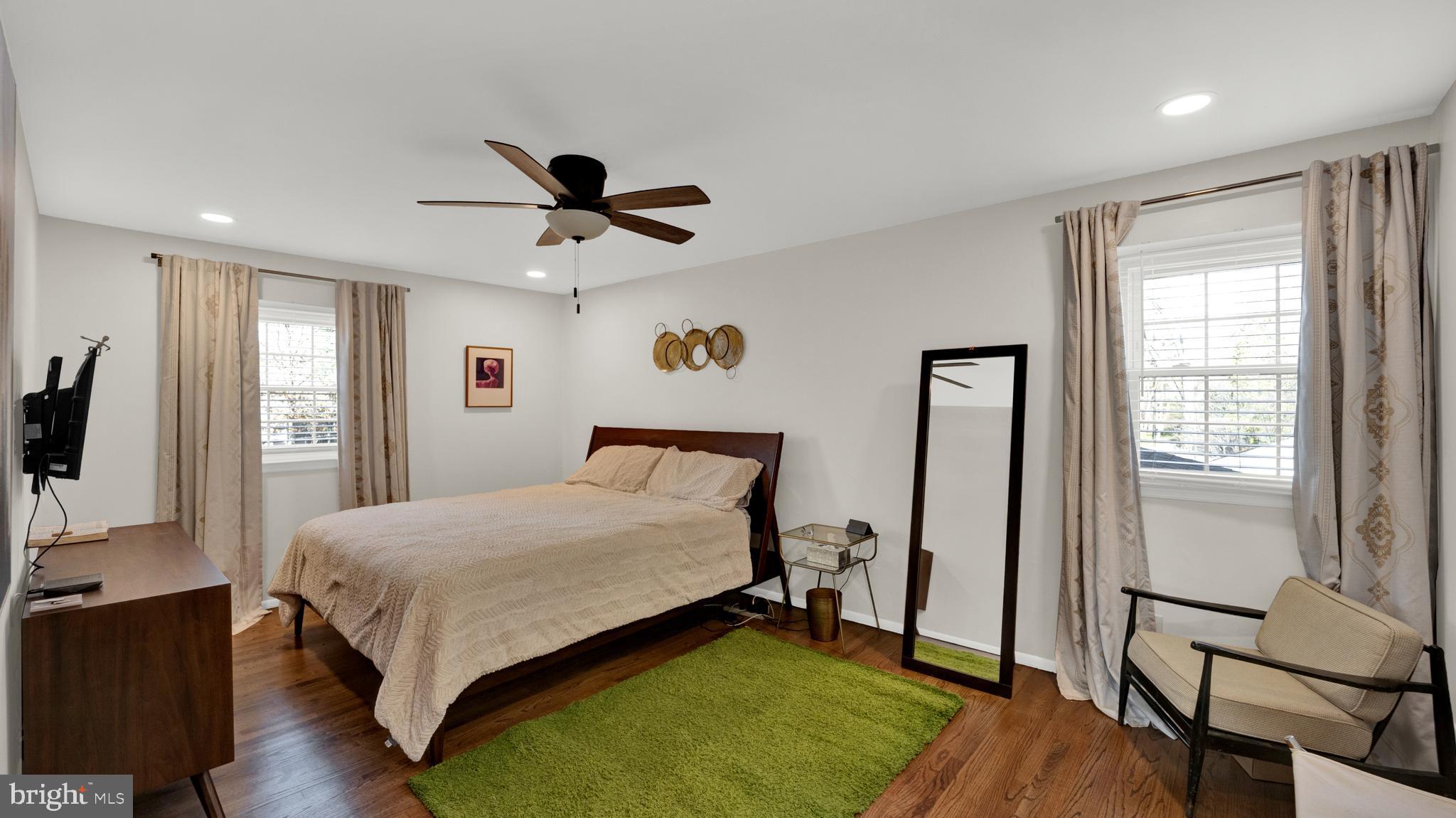 2 Pin Oak Drive Lawrence Township, NJ 08648 - Photo 22 of 40