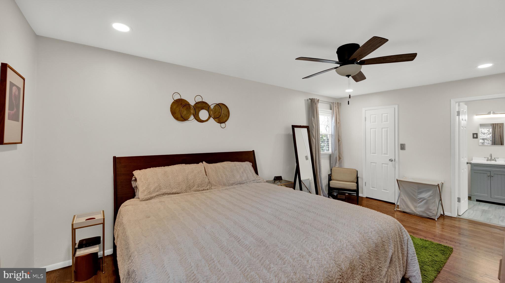 2 Pin Oak Drive Lawrence Township, NJ 08648 - Photo 23 of 40