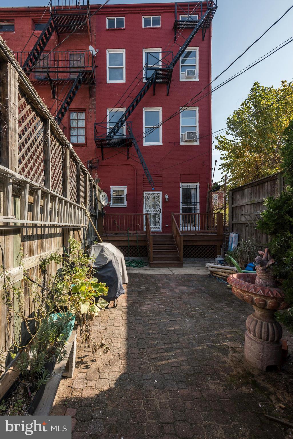 804 North Calvert Street Baltimore, MD 21202 - Photo 27 of 28 Exterior (Rear)