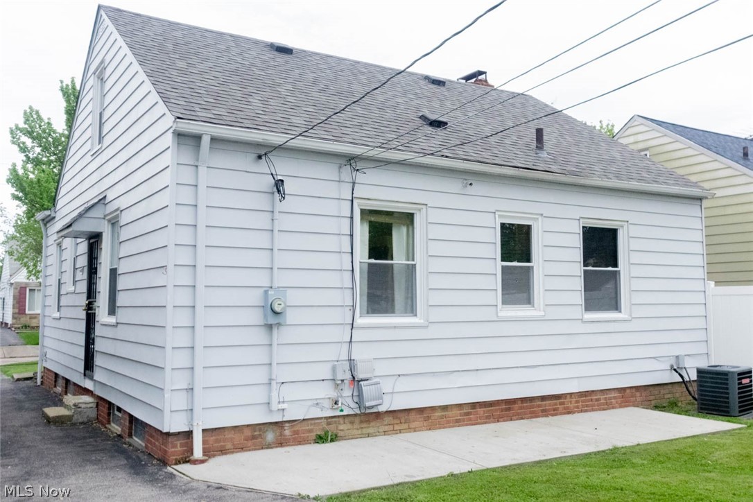4038 Wyncote Road South Euclid, OH 44121 - Photo 23 of 24