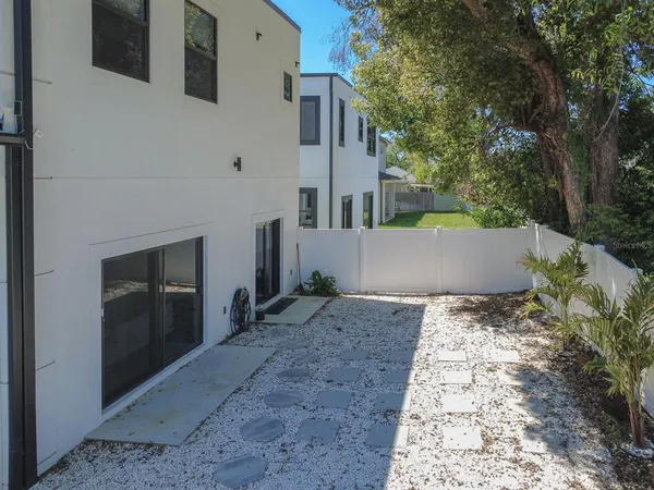 $6,500 | 3201 West Nassau Street, Tampa, FL 33607