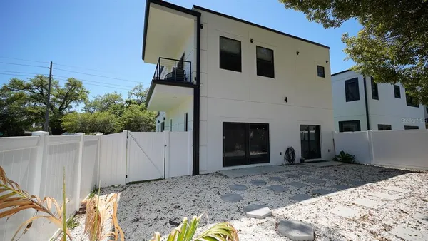 $6,500 | 3201 West Nassau Street, Tampa, FL 33607