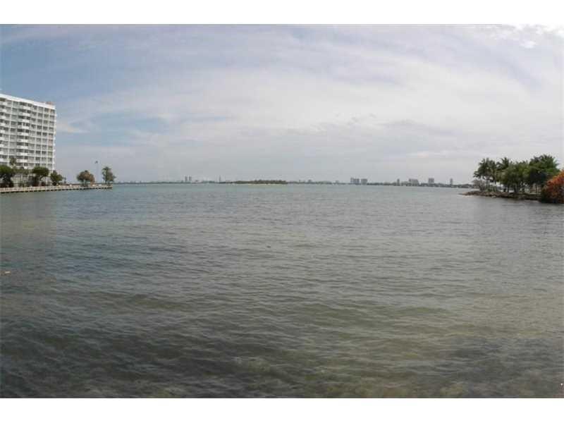 1900 North Bayshore Drive, Unit 2609 Miami, FL 33132 - Photo 4 of 36 a view of an ocean