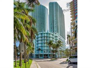 1900 North Bayshore Drive, Unit 2609 Miami, FL 33132 - Photo 8 of 36 a view of a buildings with a street