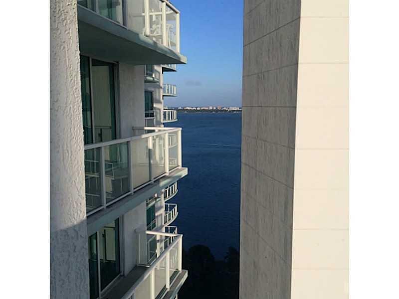 1900 North Bayshore Drive, Unit 2609 Miami, FL 33132 - Photo 10 of 36 a view of entryway