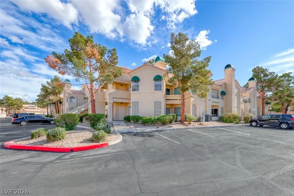 $1,425 | 2251 Wigwam Parkway, Unit 1921, Henderson, NV 89074