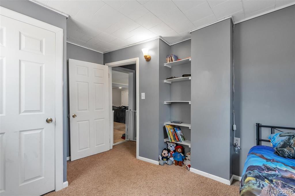 5276 North Henderson Road Davison, MI 48423 - Photo 27 of 37