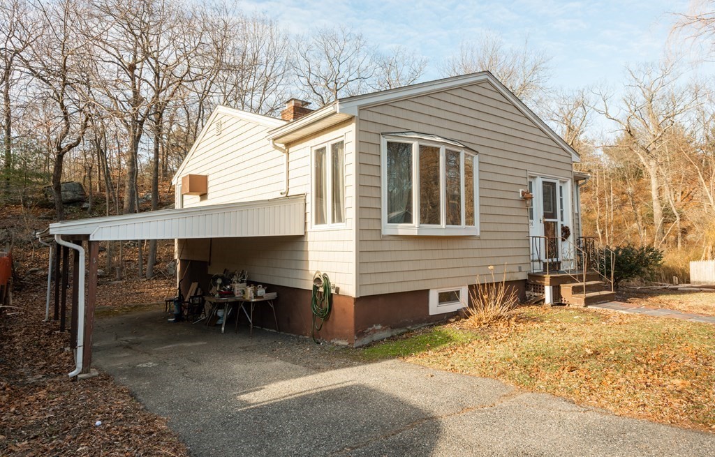 24 Nancy Road Lynn, MA 01904 - Photo 3 of 42 Gallery Image 3