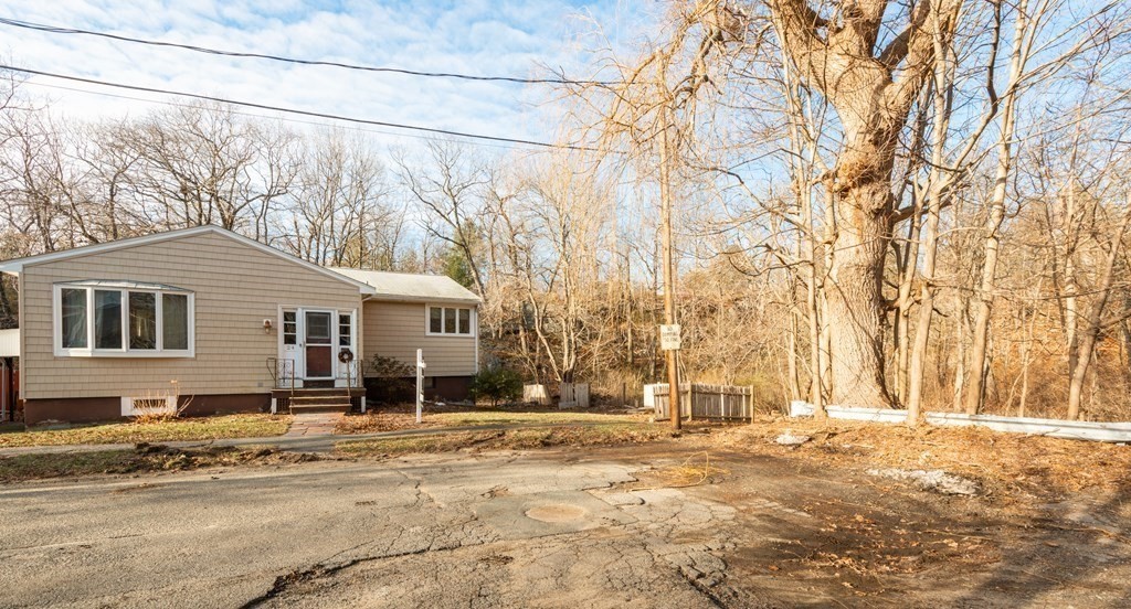 24 Nancy Road Lynn, MA 01904 - Photo 4 of 42 Gallery Image 4