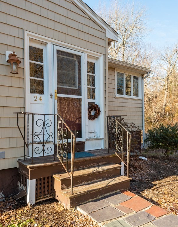 24 Nancy Road Lynn, MA 01904 - Photo 6 of 42 Gallery Image 6