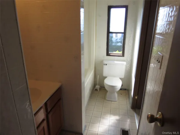 a bathroom with a toilet