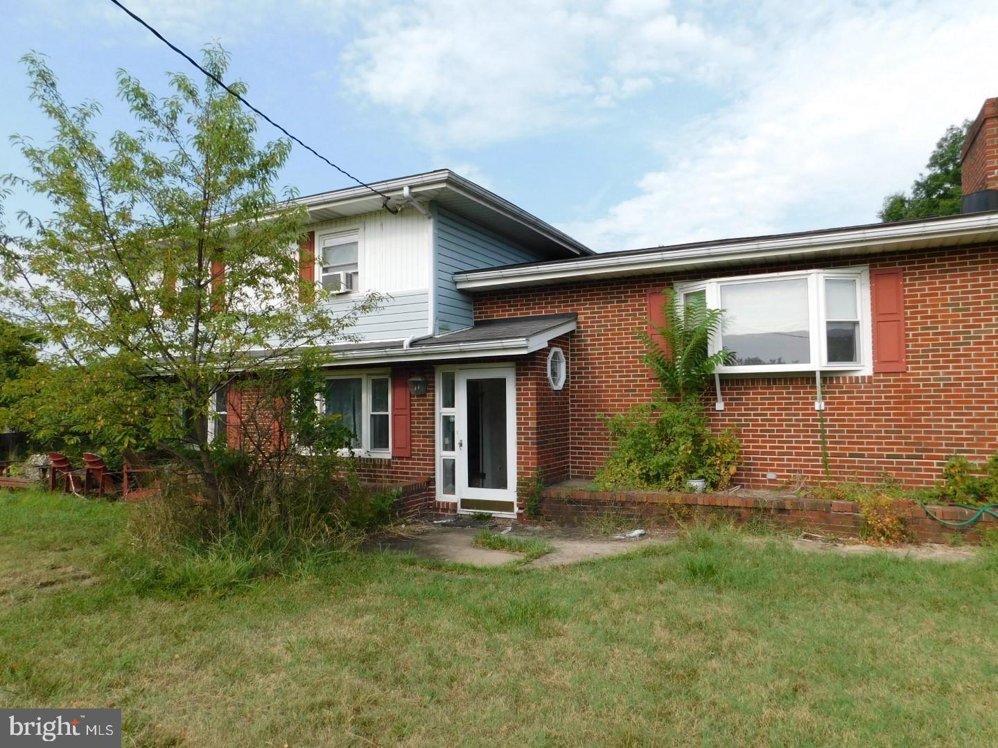 1962 Bell Avenue Baltimore, MD 21227 - Photo 3 of 14 Exterior Front