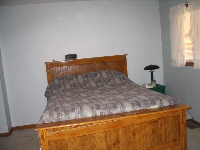 4137 Ridgeview Boulevard Vincennes, IN 47591 - Photo 4 of 5 Gallery Image 4