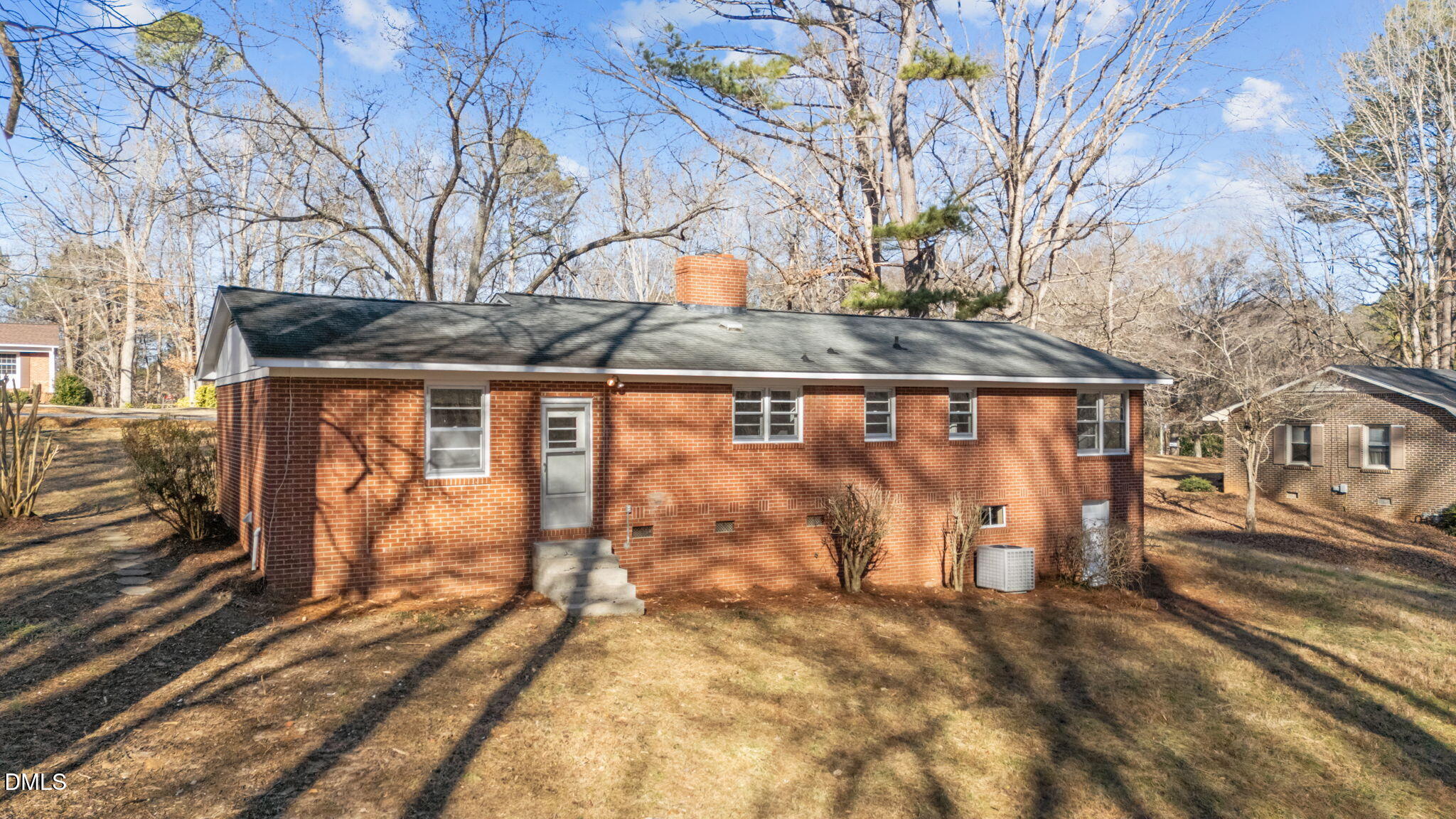 122 Ridgecrest Drive Warrenton, NC 27589 - Photo 5 of 48 a view of a house with large trees