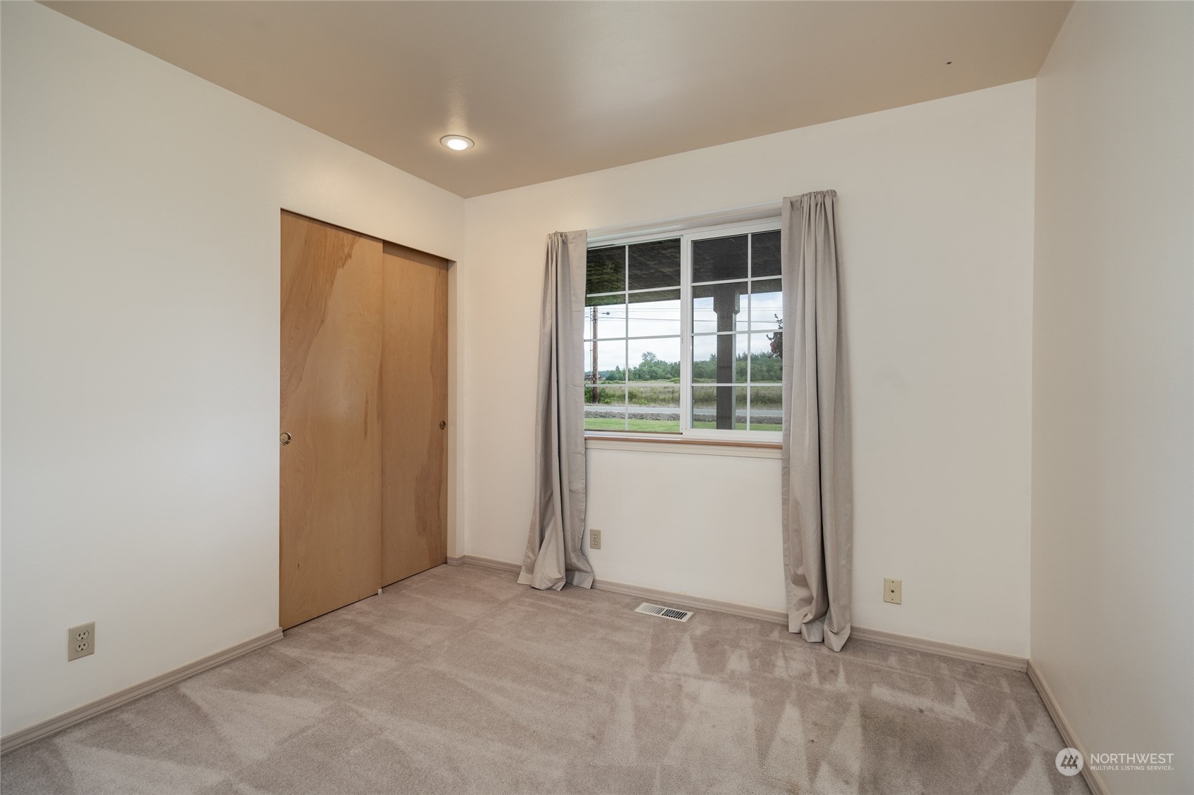 11256 Farm To Market Road Mount Vernon, WA 98273 - Photo 16 of 39 Gallery Image 16
