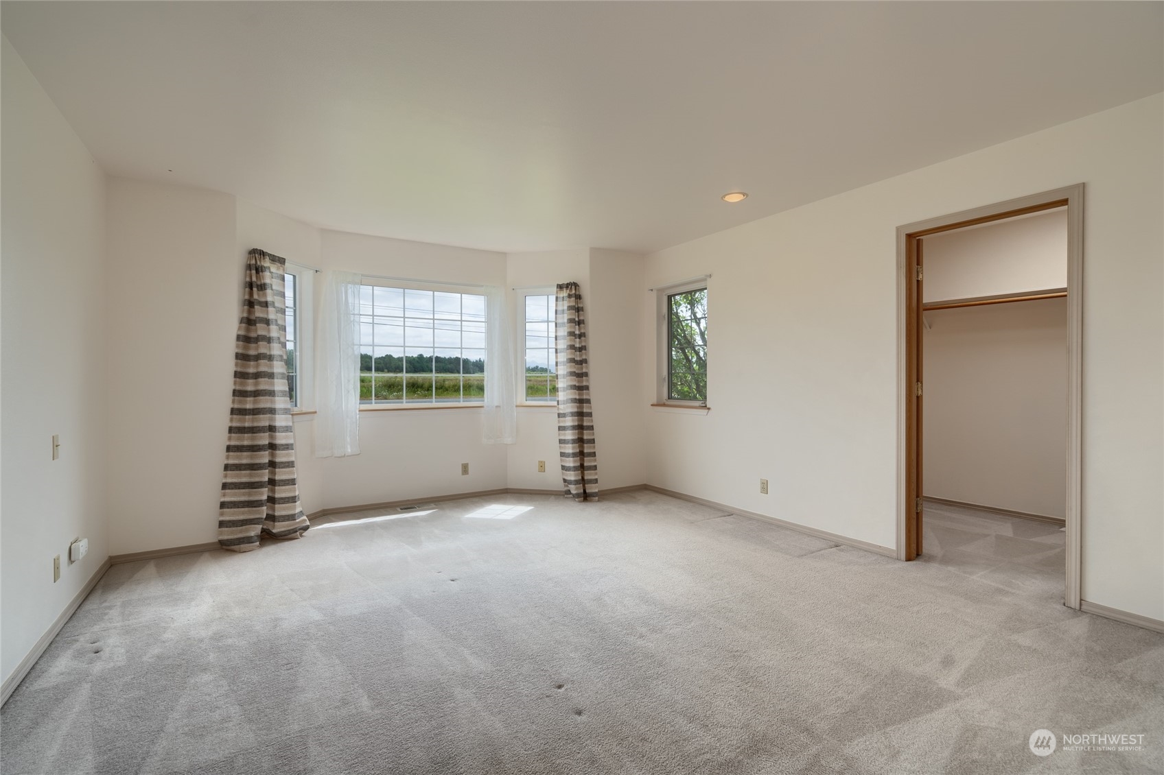 11256 Farm To Market Road Mount Vernon, WA 98273 - Photo 19 of 39 Gallery Image 19