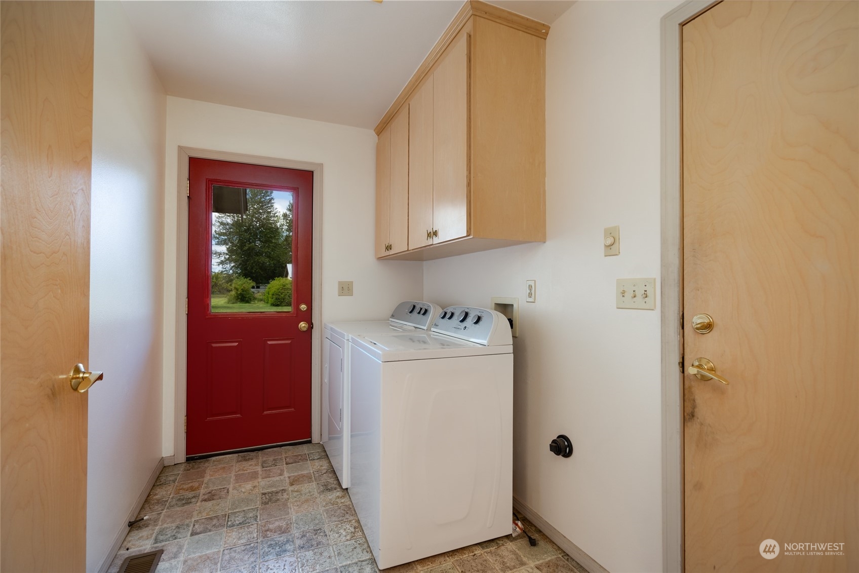 11256 Farm To Market Road Mount Vernon, WA 98273 - Photo 26 of 39 Gallery Image 26
