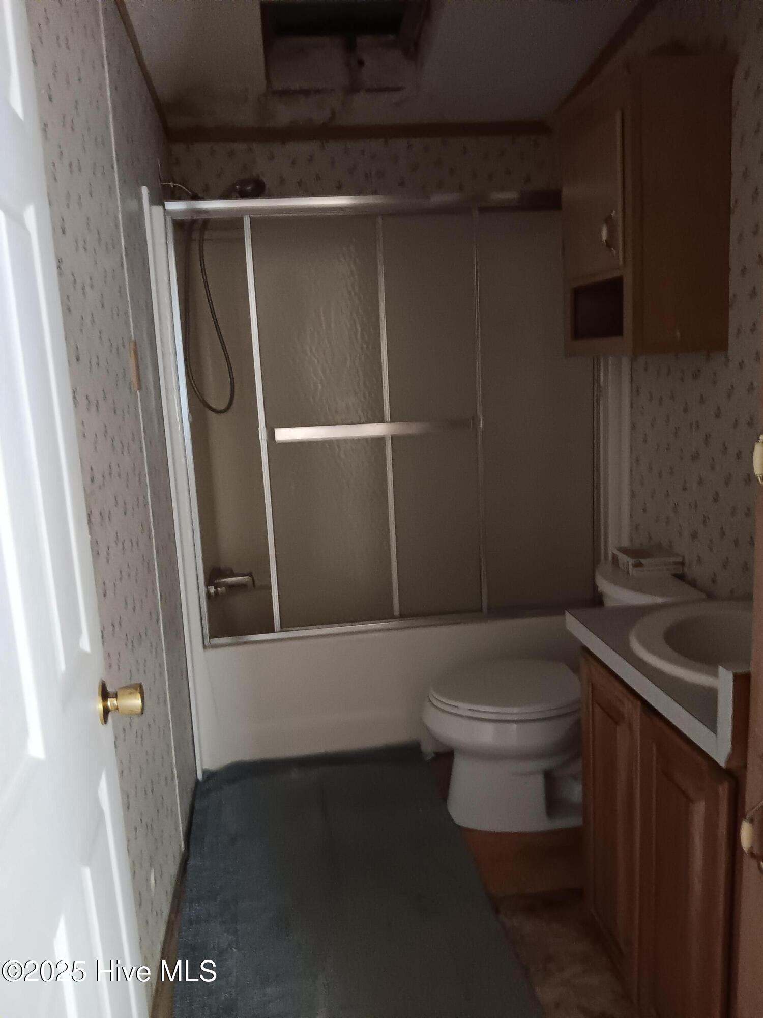 131 Lick Creek Road Carthage, NC 28327 - Photo 12 of 13 Hall Bathroom