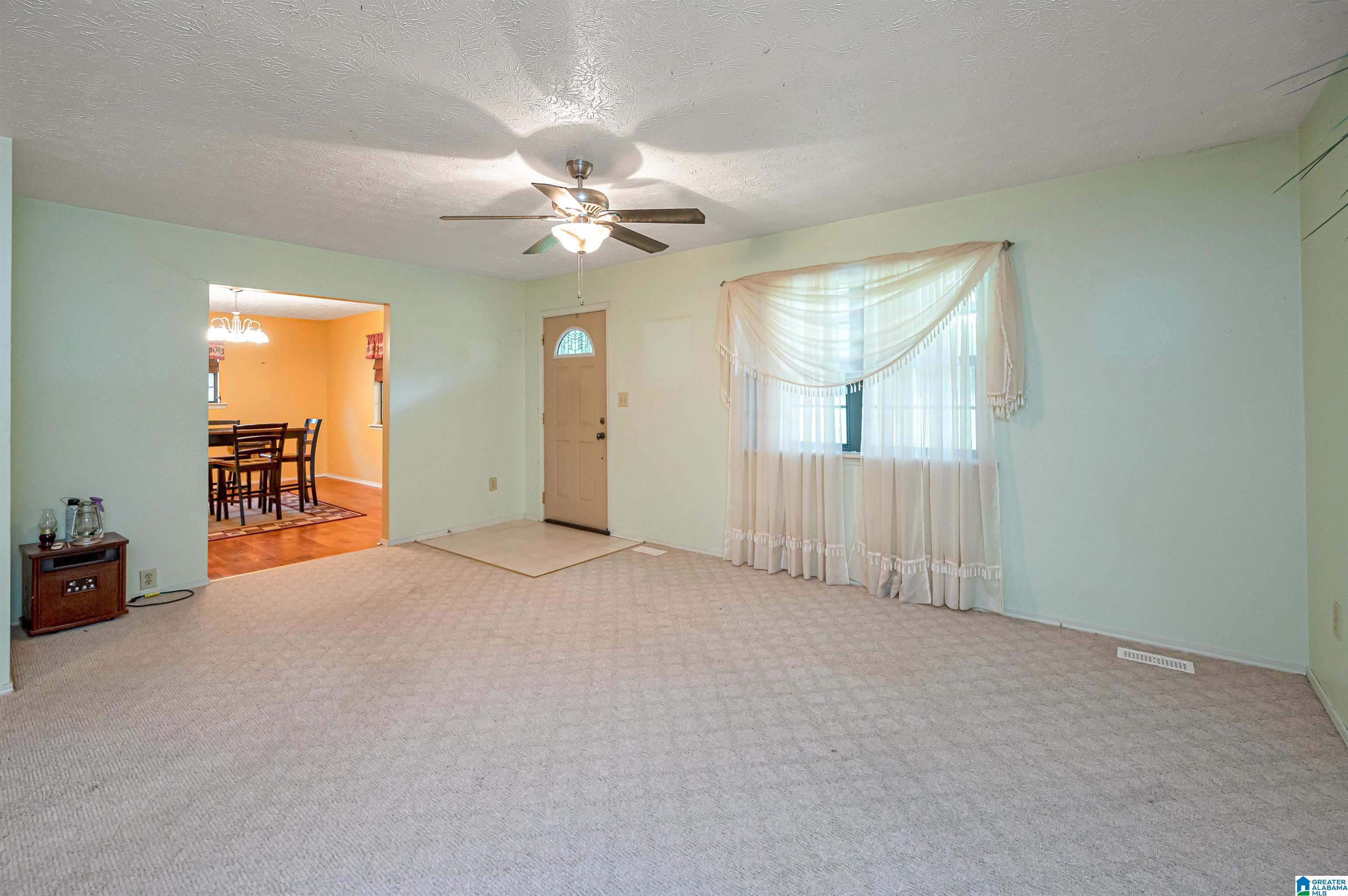 366 Porter Road Bessemer, AL 35022 - Photo 4 of 48
