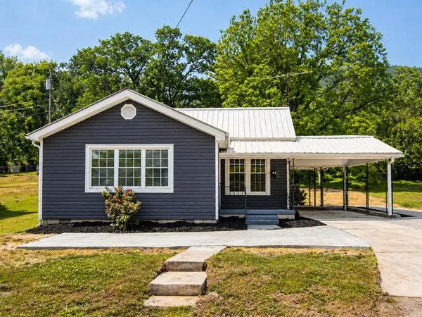 $249,900 | 1316 South Cedar Avenue, South Pittsburg, TN 37380