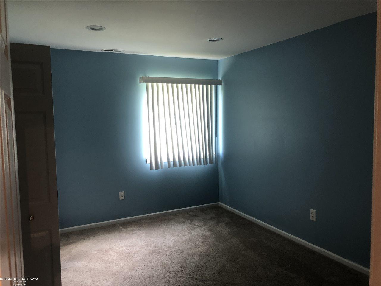 15038 Riverside Drive, Unit 15 Sterling Heights, MI 48313 - Photo 14 of 18