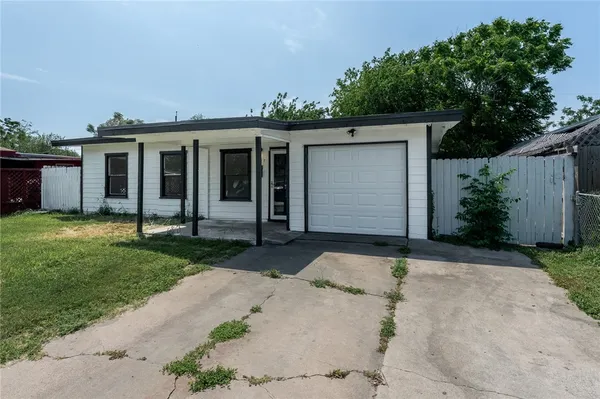 front view of house with a yard