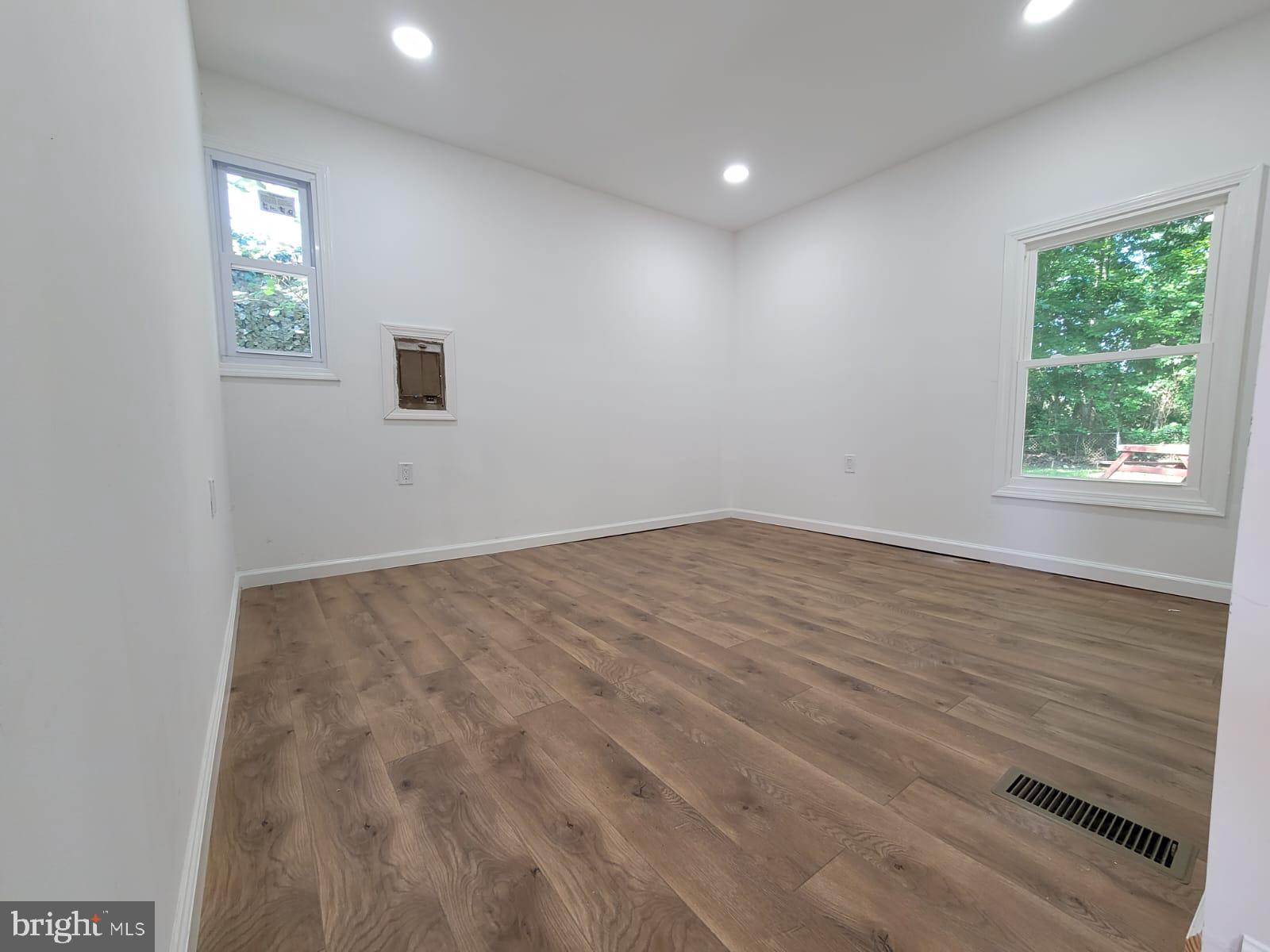 30 Higgins Avenue Clementon, NJ 08021 - Photo 8 of 17 Gallery Image 8