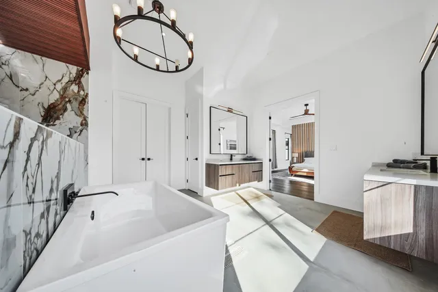 $20,000 | 5414 John Dreaper Drive, Houston, TX 77056