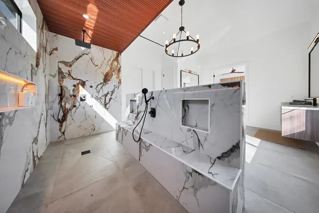 $20,000 | 5414 John Dreaper Drive, Houston, TX 77056