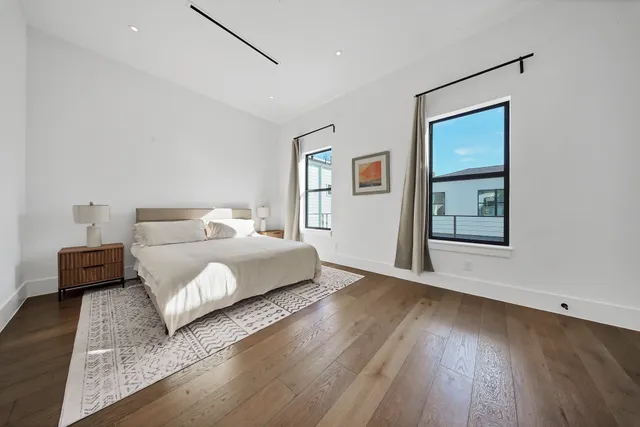 $20,000 | 5414 John Dreaper Drive, Houston, TX 77056