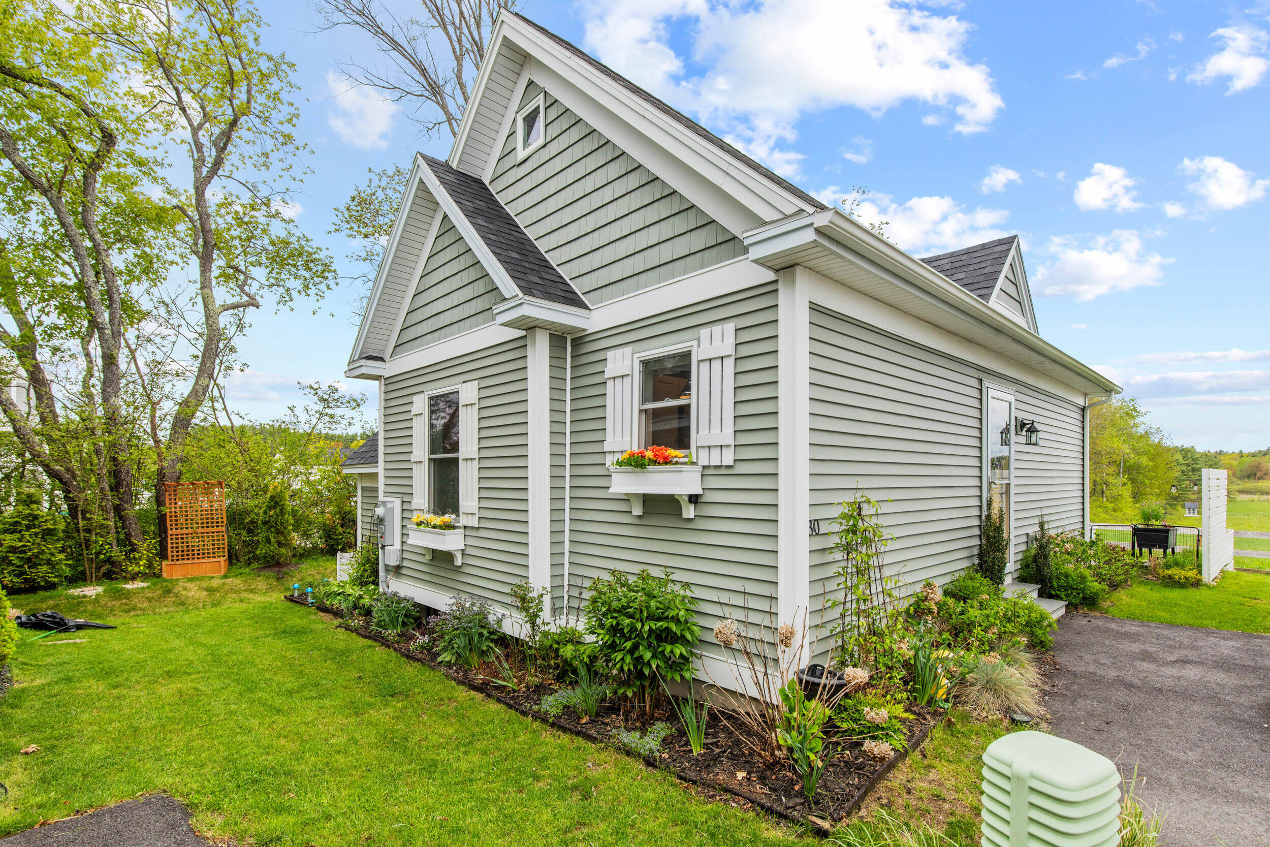 994 Portland Road, Unit 30 Saco, ME 04072 - Photo 1 of 33 994 Portland rd #30
