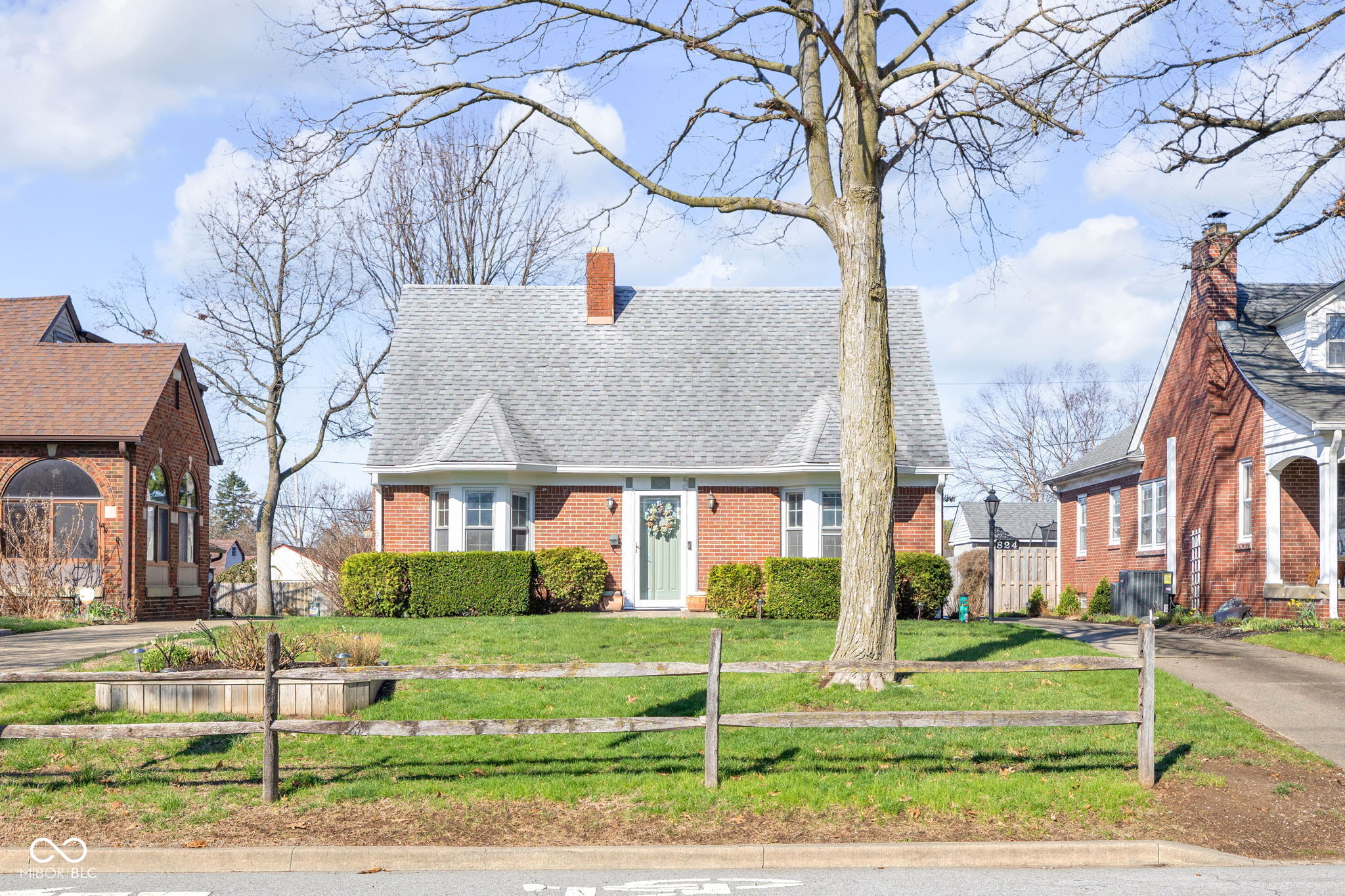 824 North Ritter Avenue Indianapolis, IN 46219 - Photo 1 of 49