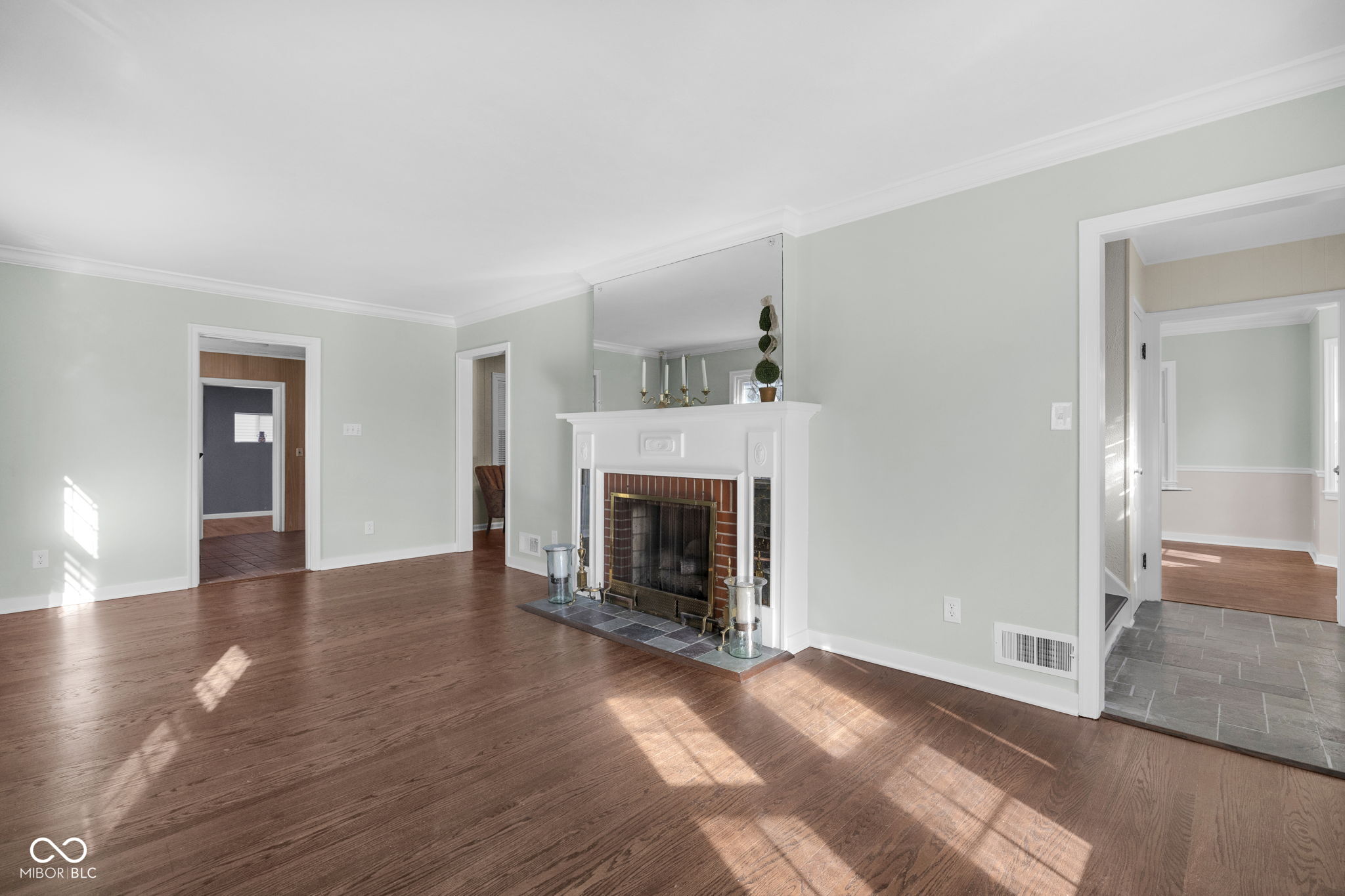 824 North Ritter Avenue Indianapolis, IN 46219 - Photo 4 of 49