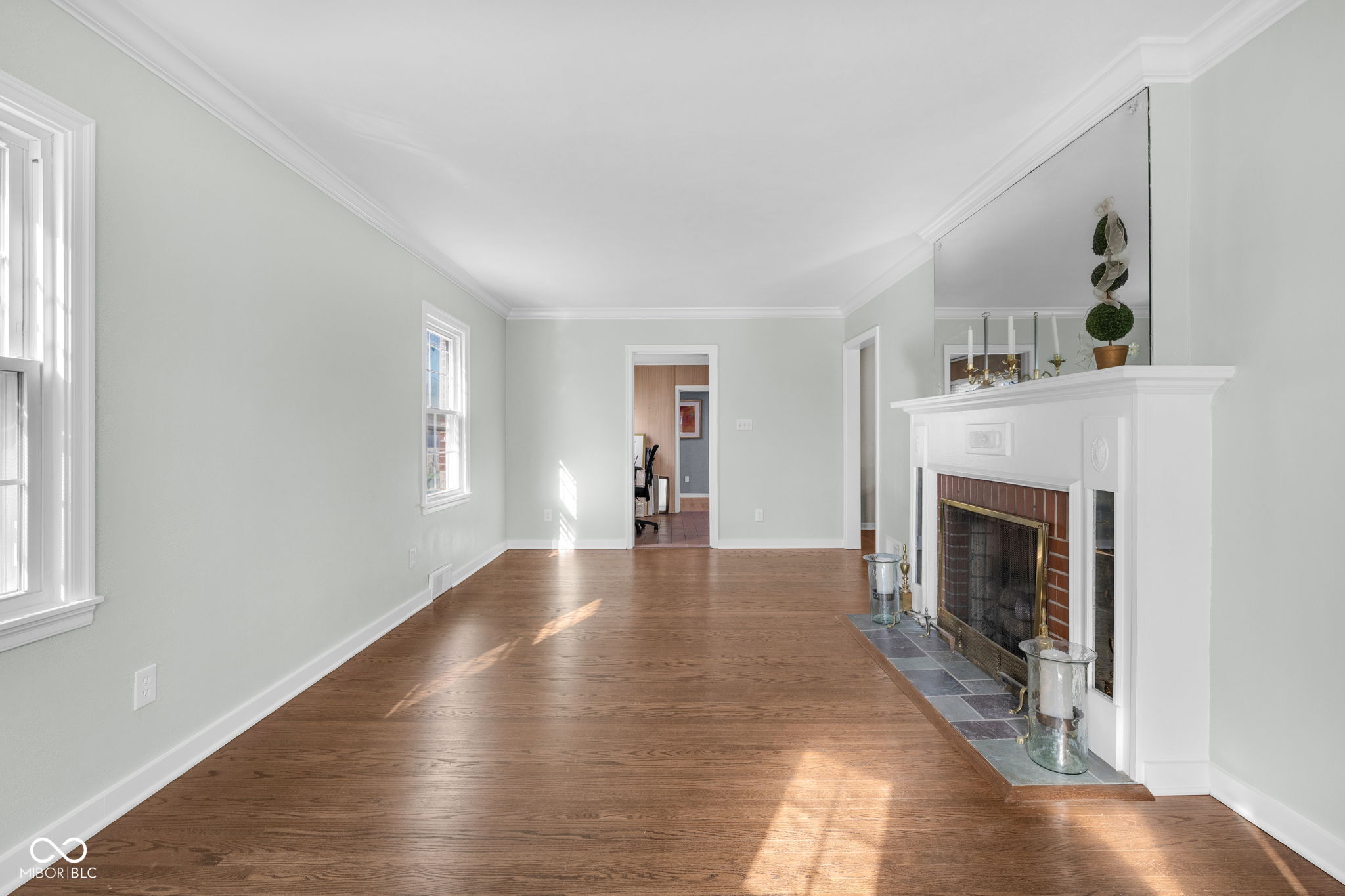 824 North Ritter Avenue Indianapolis, IN 46219 - Photo 5 of 49