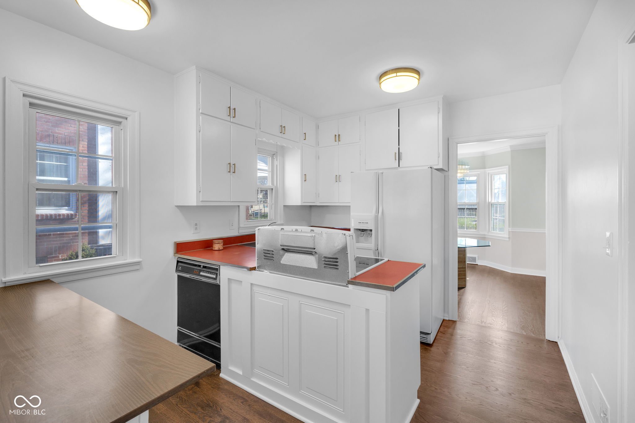 824 North Ritter Avenue Indianapolis, IN 46219 - Photo 8 of 49