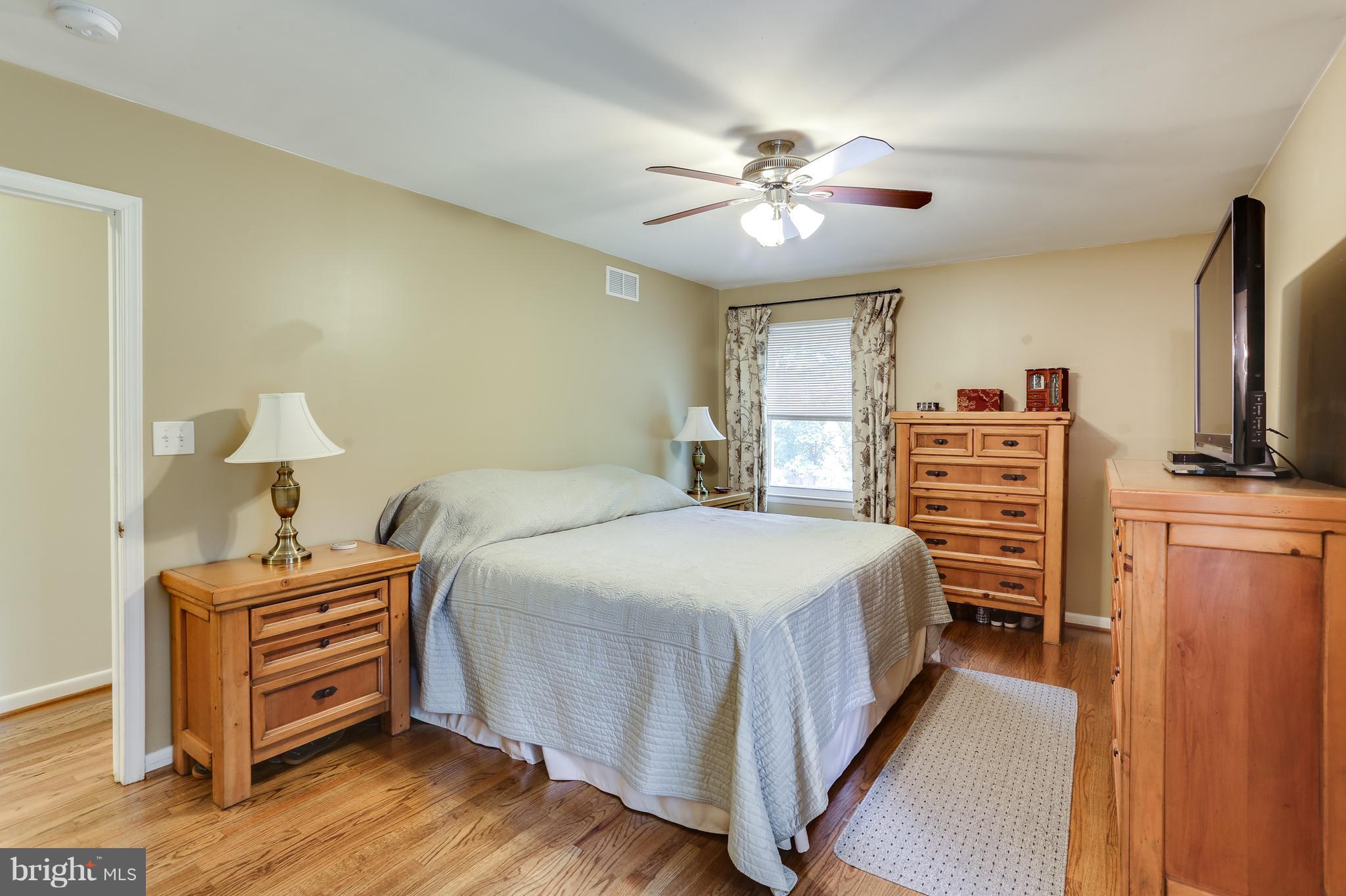 757 West Watersville Road Mount Airy, MD 21771 - Photo 20 of 27 Bedroom (Master)