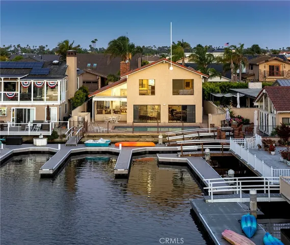 $3,495,000 | 3871 Mistral Drive, Huntington Beach, CA 92649